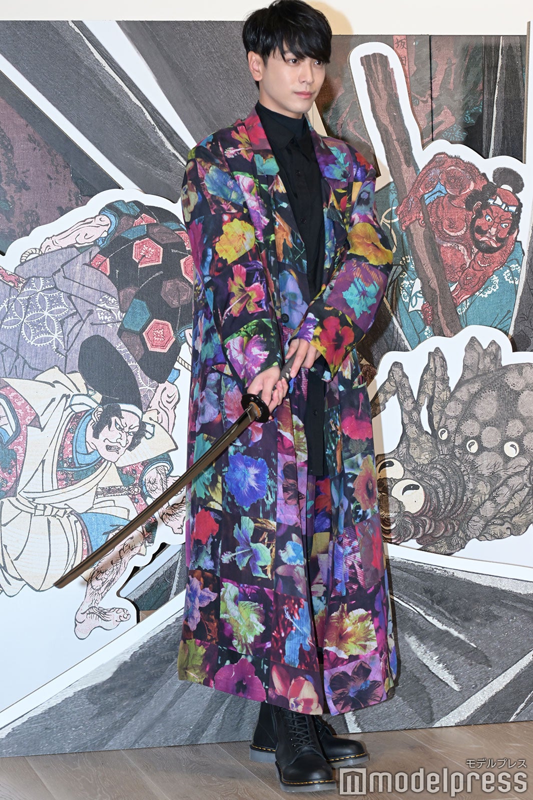 黒羽麻璃央 （C）モデルプレス