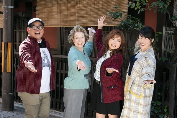 (兵動大樹)兵動大樹、西川ヘレン、ハイヒールモモコ、中島めぐみアナウンサー(写真提供:関西テレビ)