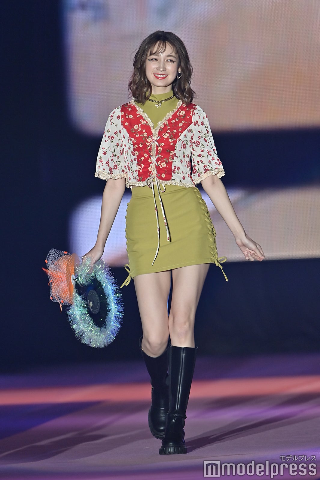 （C）モデルプレス