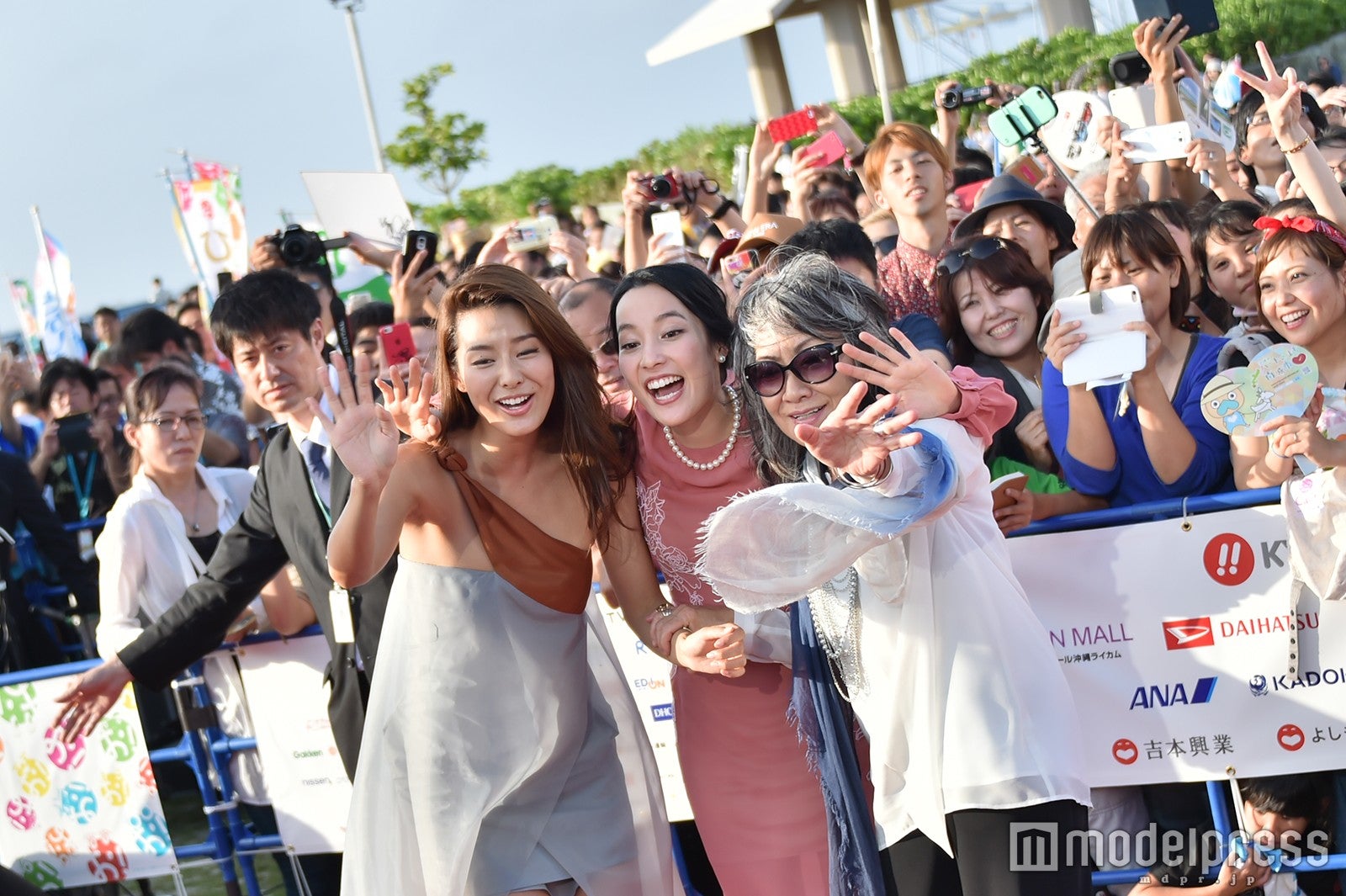 （C）モデルプレス