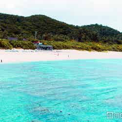 真っ青な慶良間諸島のビーチ