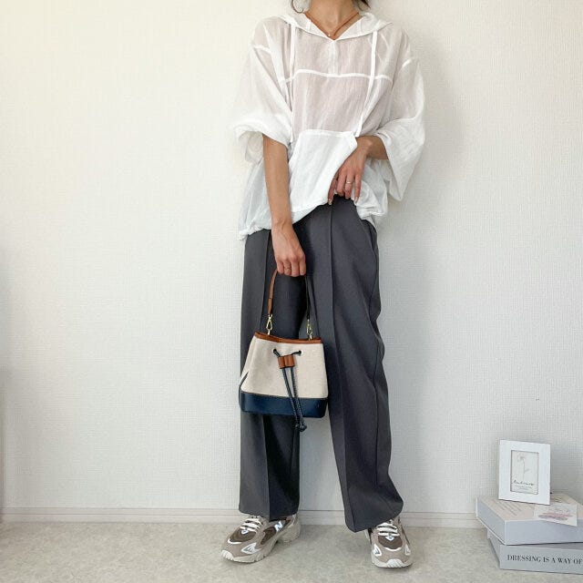SHEIN　バッグ　コーデ