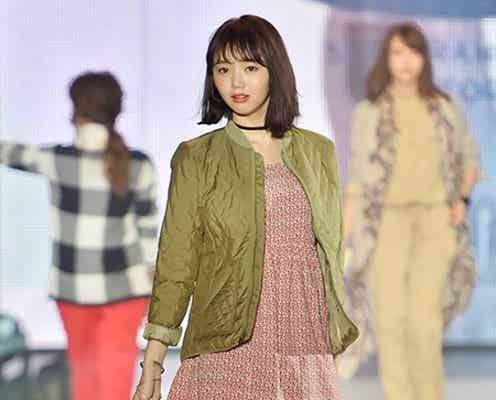 「Seventeen」江野沢愛美、ミニワンピで美脚披露 透明感溢れるウォーキングに歓声<関コレ2015A/W>