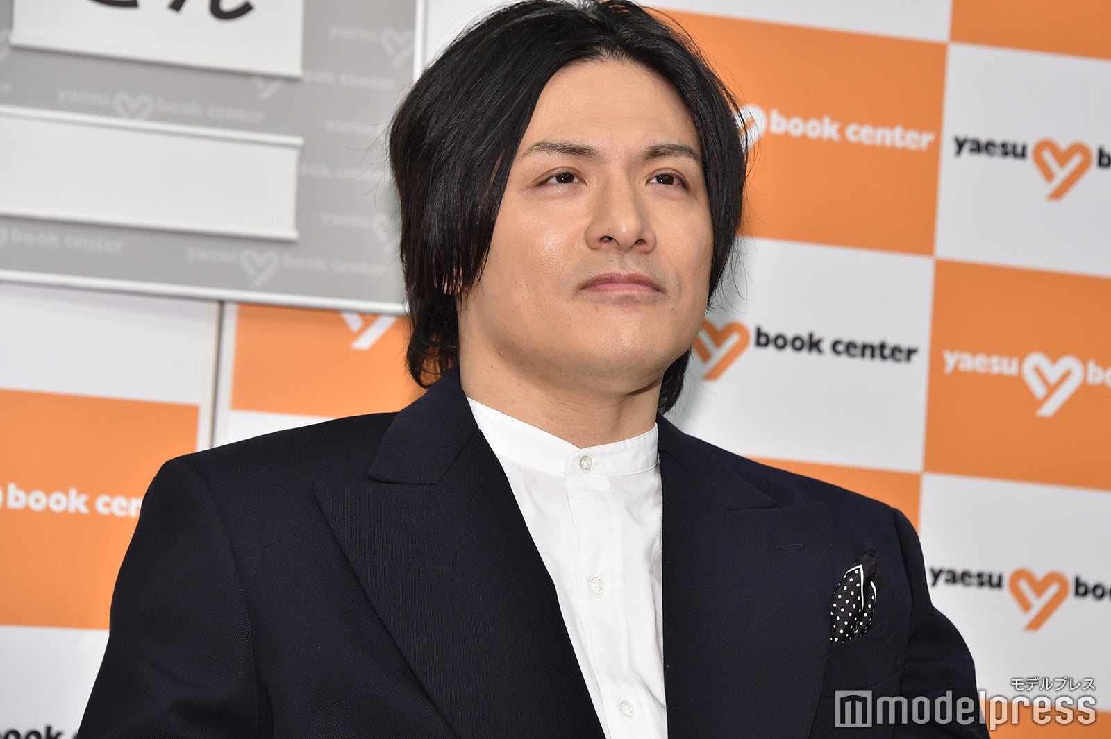 滝川英治（C）モデルプレス