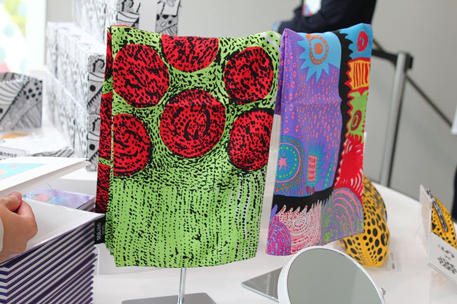 草間彌生美術館 スカーフ