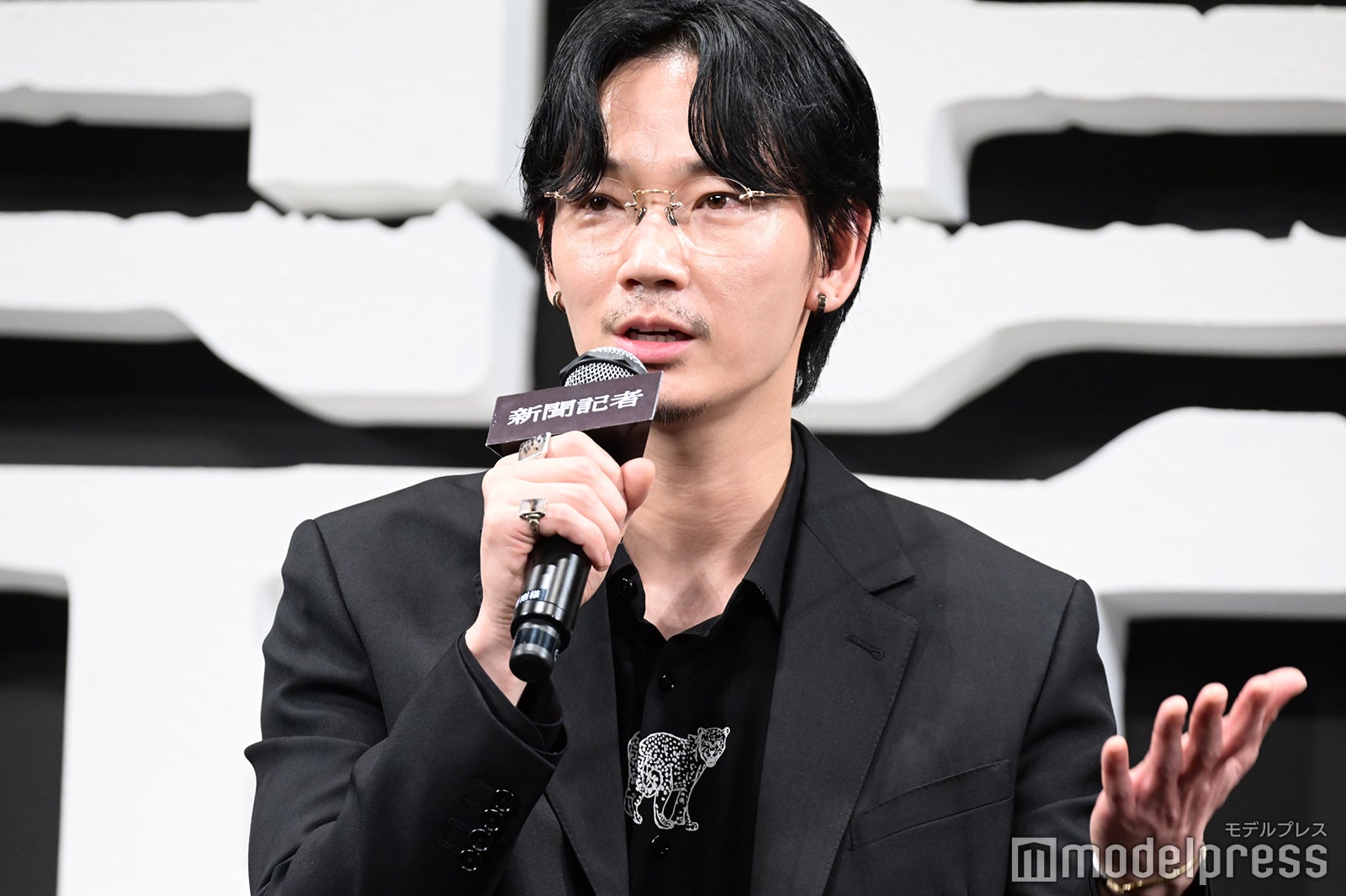 綾野剛（C）モデルプレス