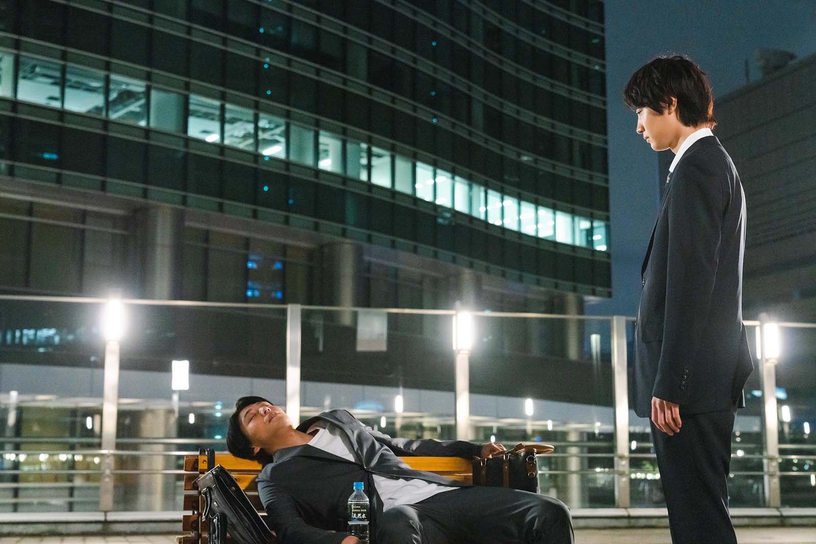 佐野和真、桜田通「クールドジ男子」第11話より（C）那多ここね／SQUARE ENIX・ドラマ「クールドジ男子」製作委員会