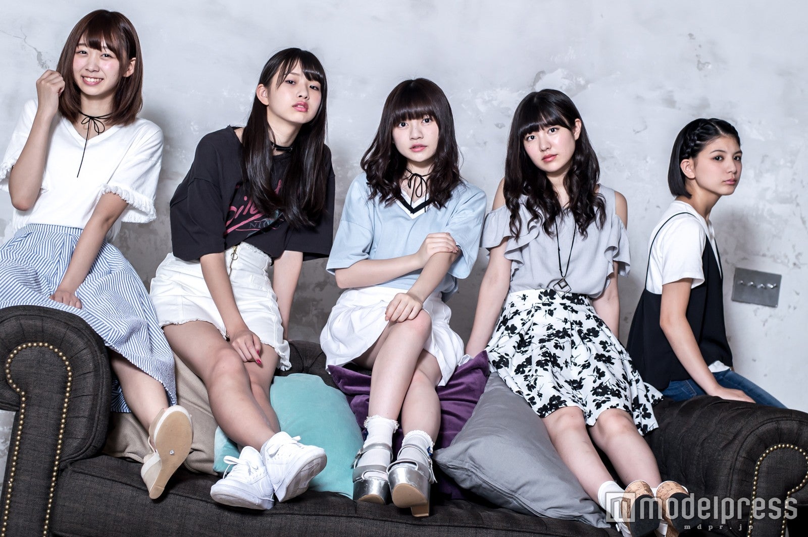 （左から）松田美里、三品瑠香、廣川奈々聖、小玉梨々華、坂元 葉月（C）モデルプレス