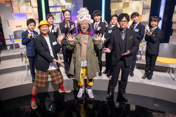 香取慎吾、稲垣吾郎ら(C)Takashi MurakamiKaikai Kiki Co., Ltd. All Rights Reserved.