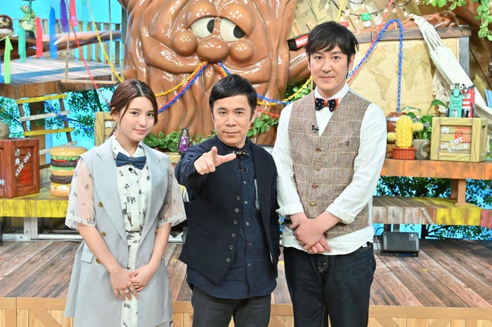 川島海荷、岡村隆史、田中直樹(C)TBS