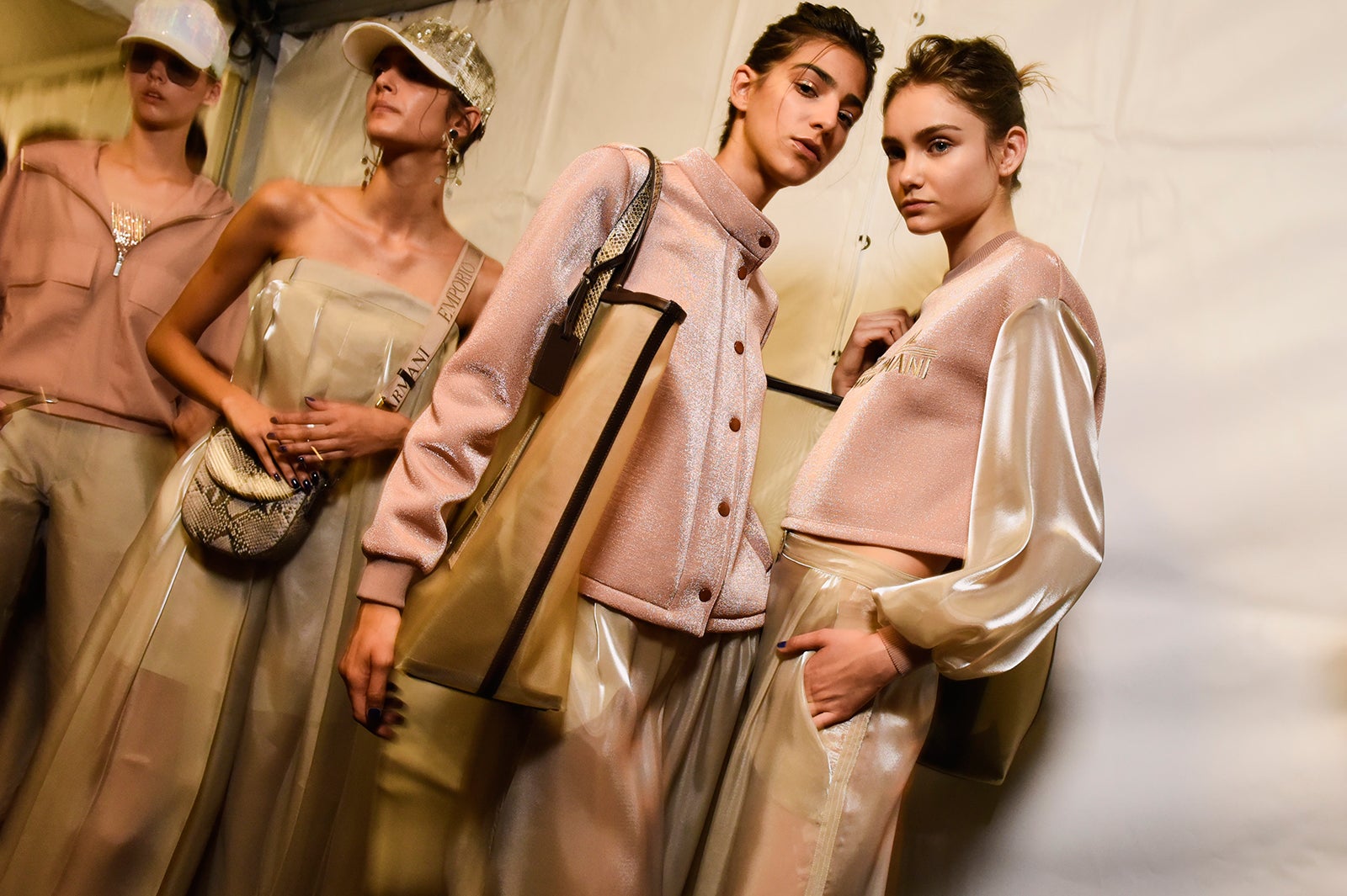 バックステージの様子