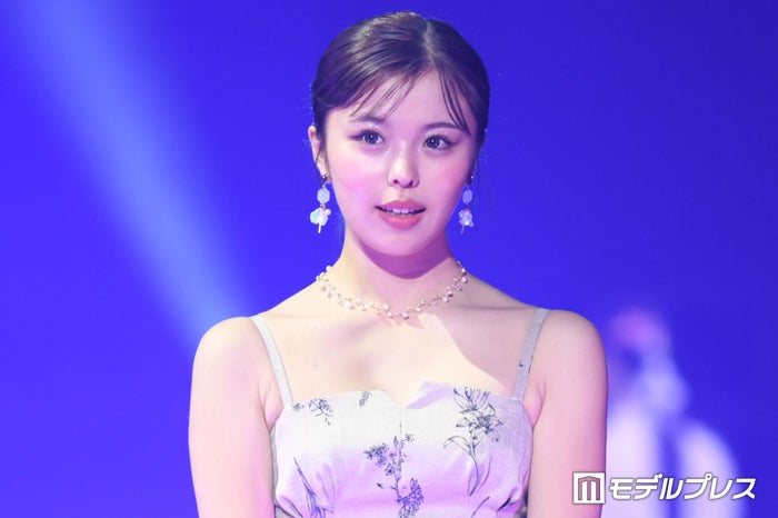 人気クリエイター・おさき、イケメン弟＆美人妹との密着ショット公開「美男美女」「絵になりますね」