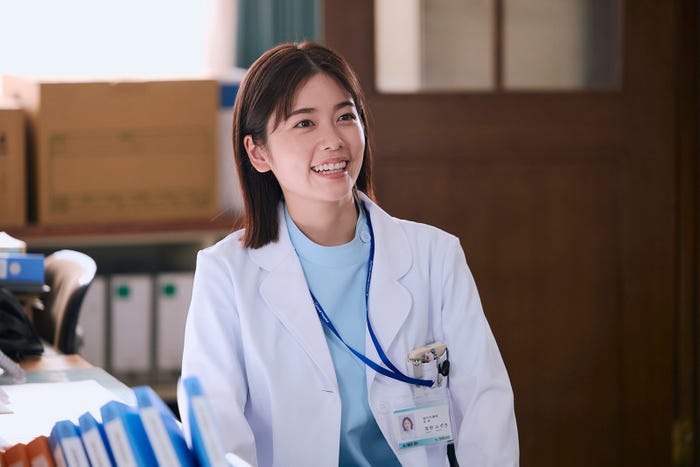 小芝風花「19番目のカルテ」第4話(C)TBSスパークル/TBS(撮影:加藤春日)