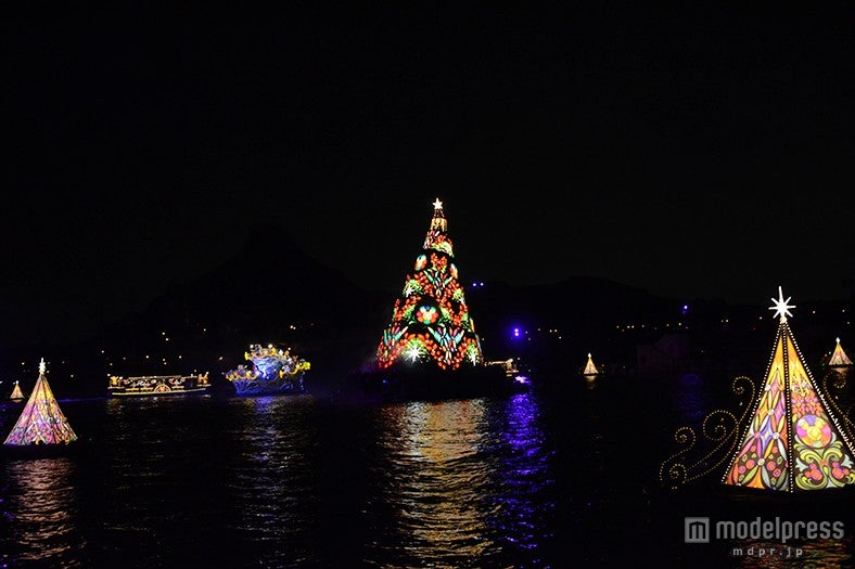 「カラー・オブ・クリスマス」ステンドグラス柄