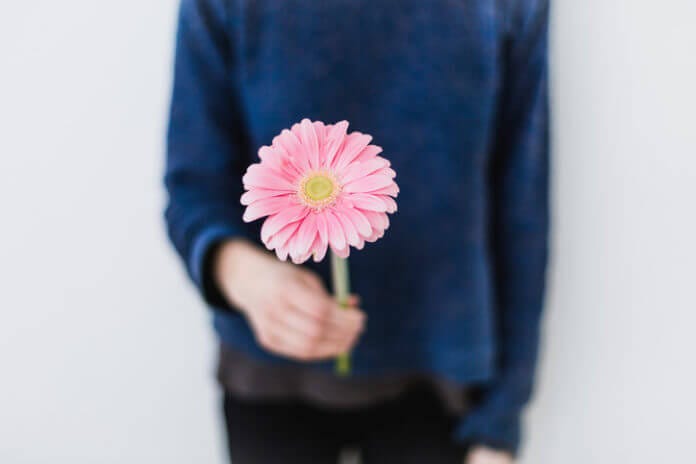 美しいものに触れたとき、だれかと共有したくなる