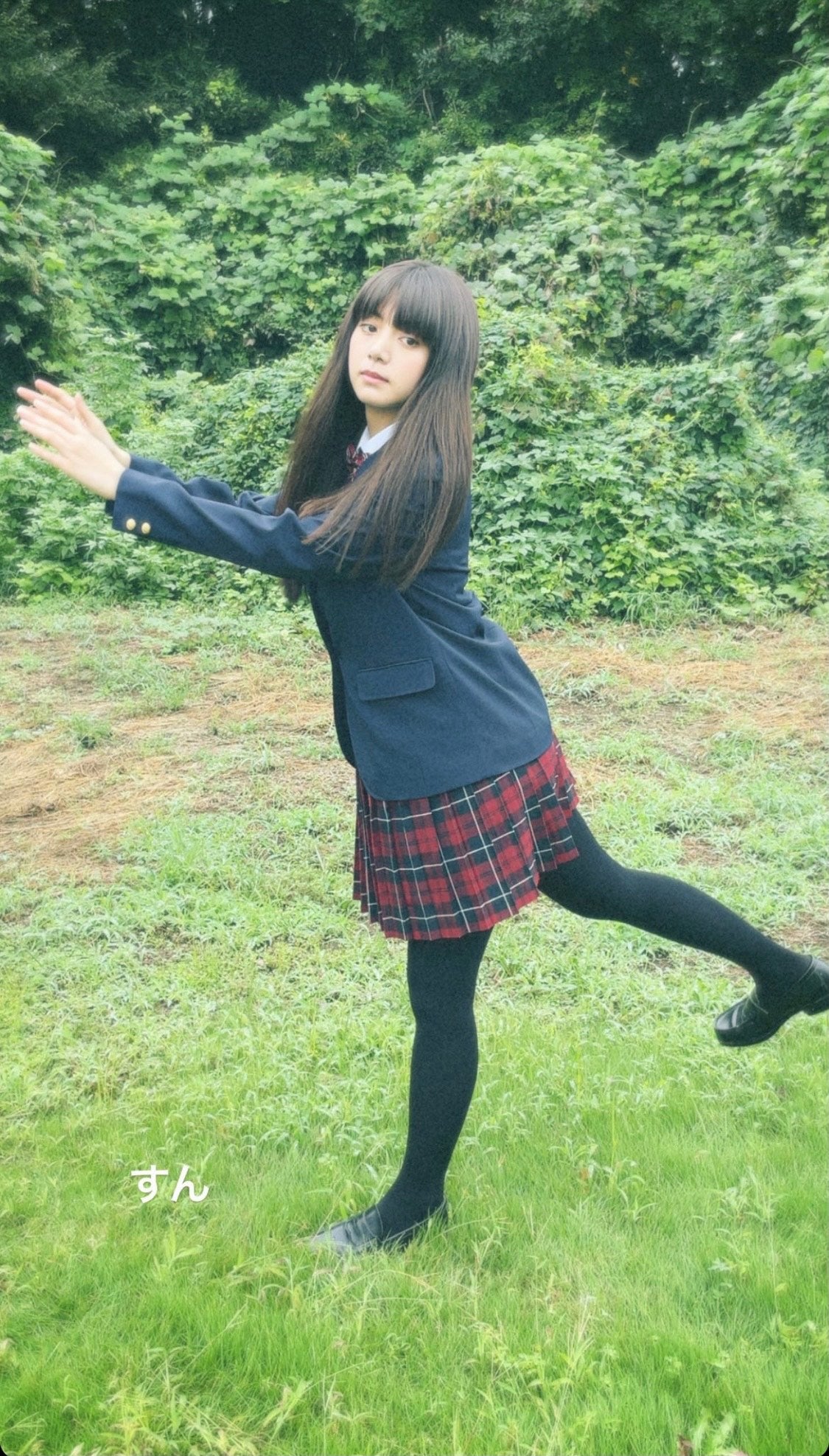 池田エライザ、制服＆ロングヘア姿公開「天使」「可愛すぎる」と絶賛の声続々