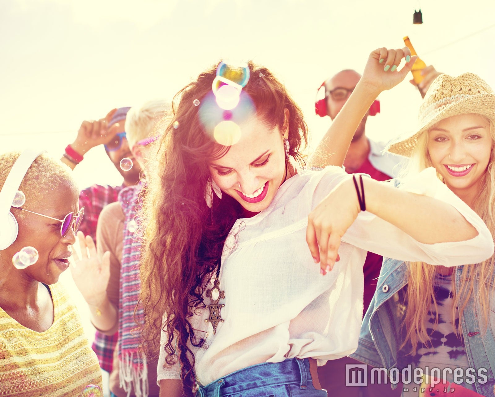 はしゃぎすぎて引かれちゃうことも（photo by Rawpixel.com／Fotolia） 