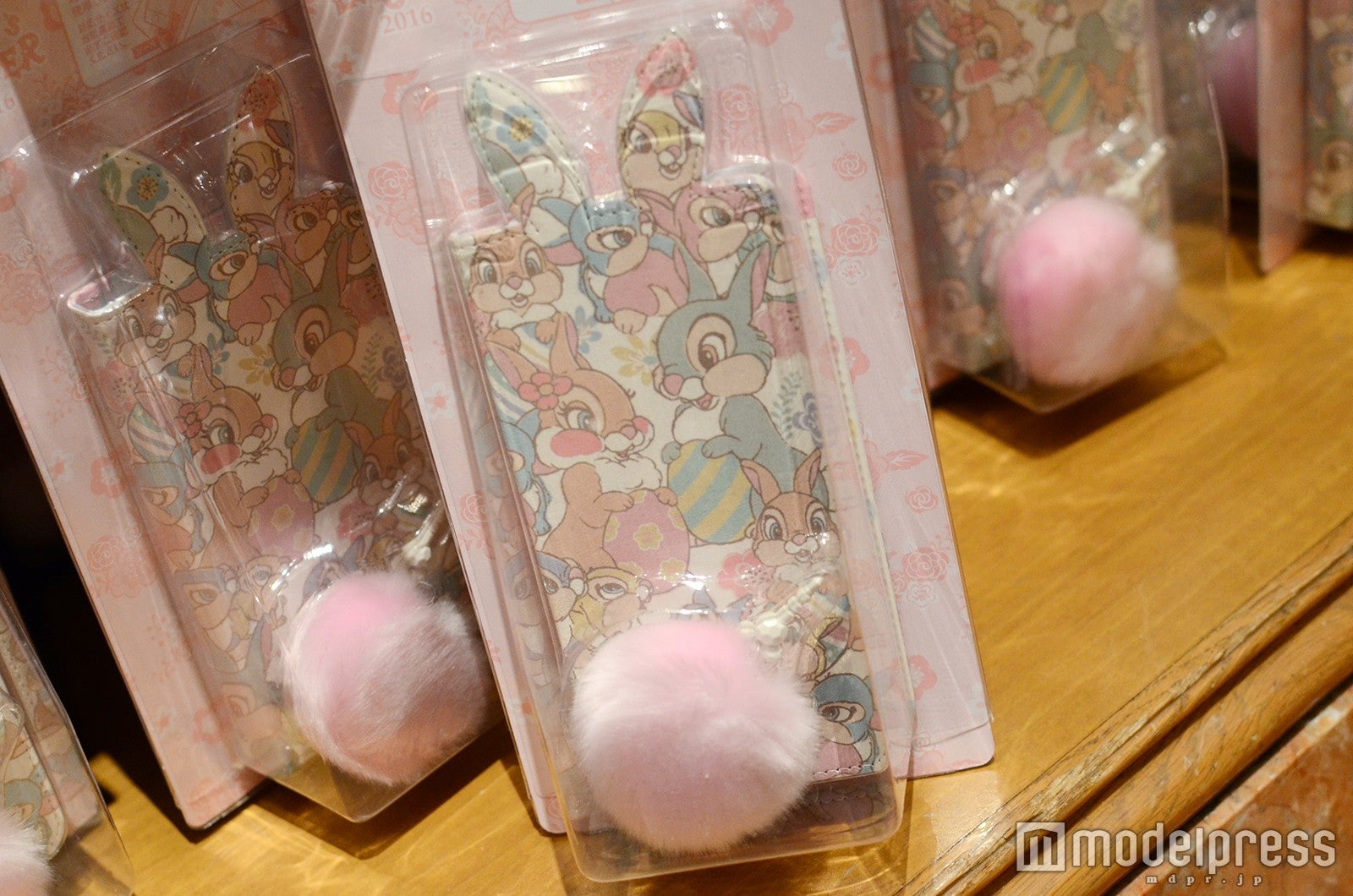 スマートフォンケース￥2,900（C）モデルプレス