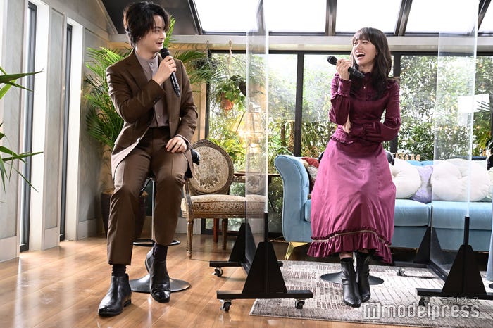 瀬戸康史、清原果耶 (C)モデルプレス