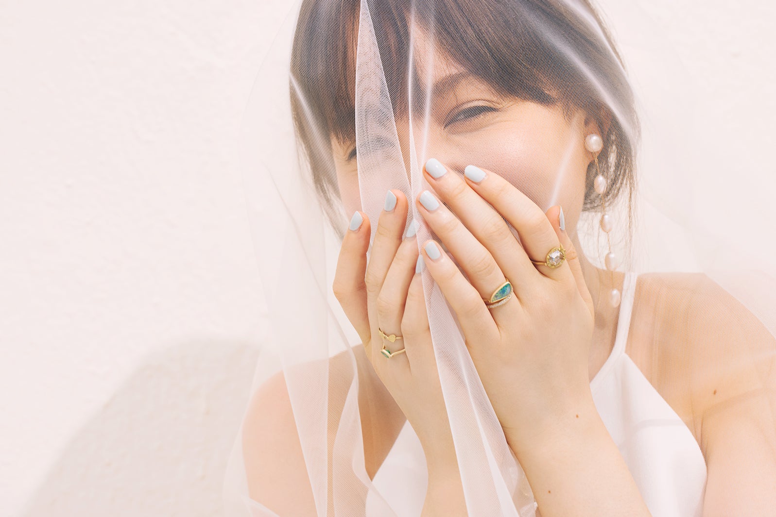 トリンドル玲奈、20代最後のウエディングドレス姿 「32歳ぐらいで結婚したい」リアルな結婚観明かす