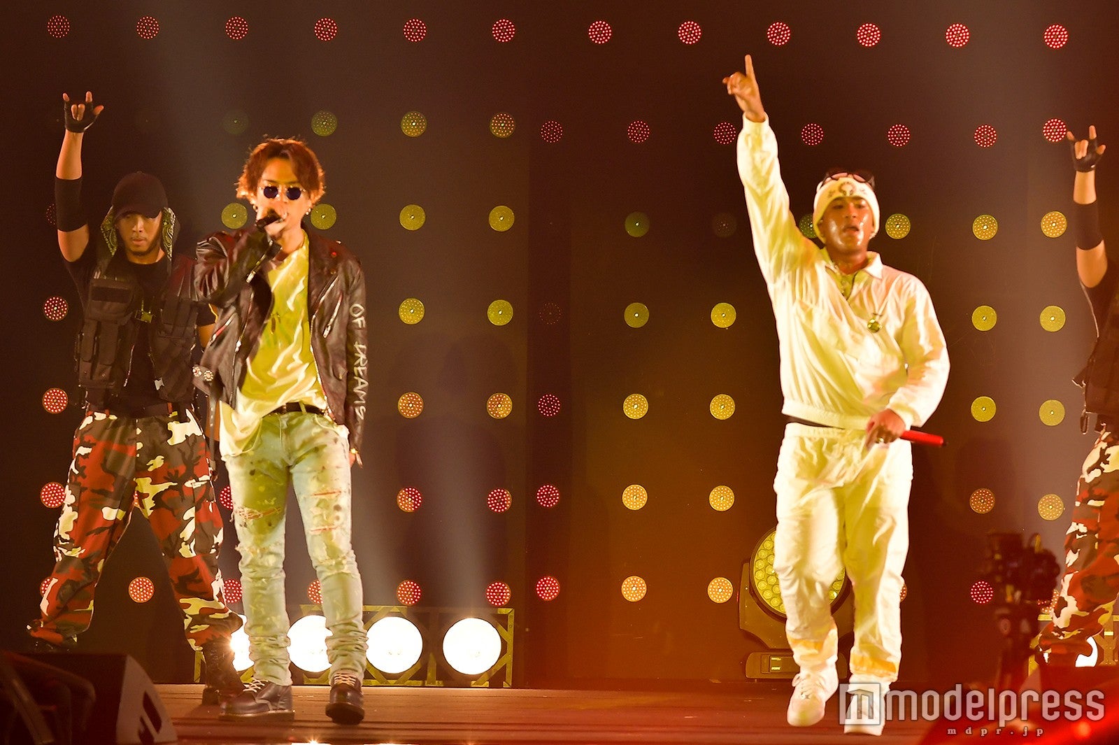 HIROOMI TOSAKA、CRAZYBOY（ELLY） （C）モデルプレス