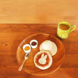 パンケーキ&豆乳アイスセット¥1,000※ドリンクはアセロラジュース・ジンジャーエール、コーヒーのいずれか/画像提供:ハウステンボス