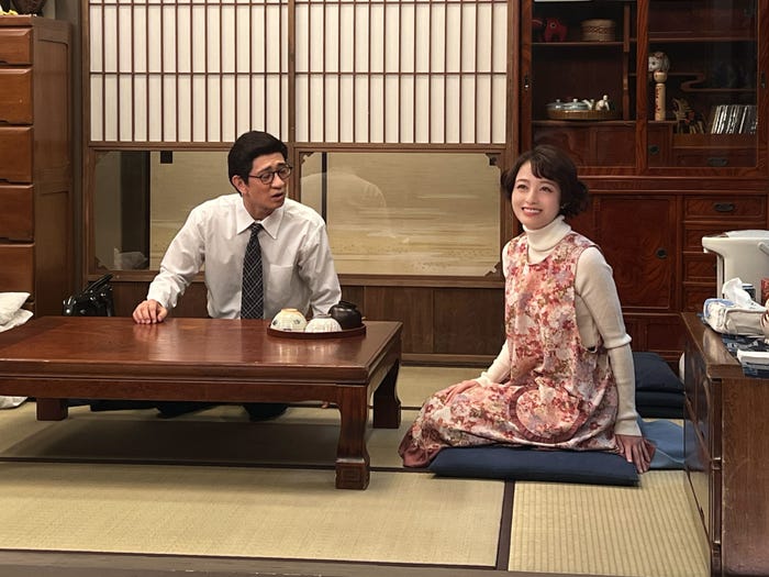 柴田英嗣、橋本環奈(C)フジテレビ