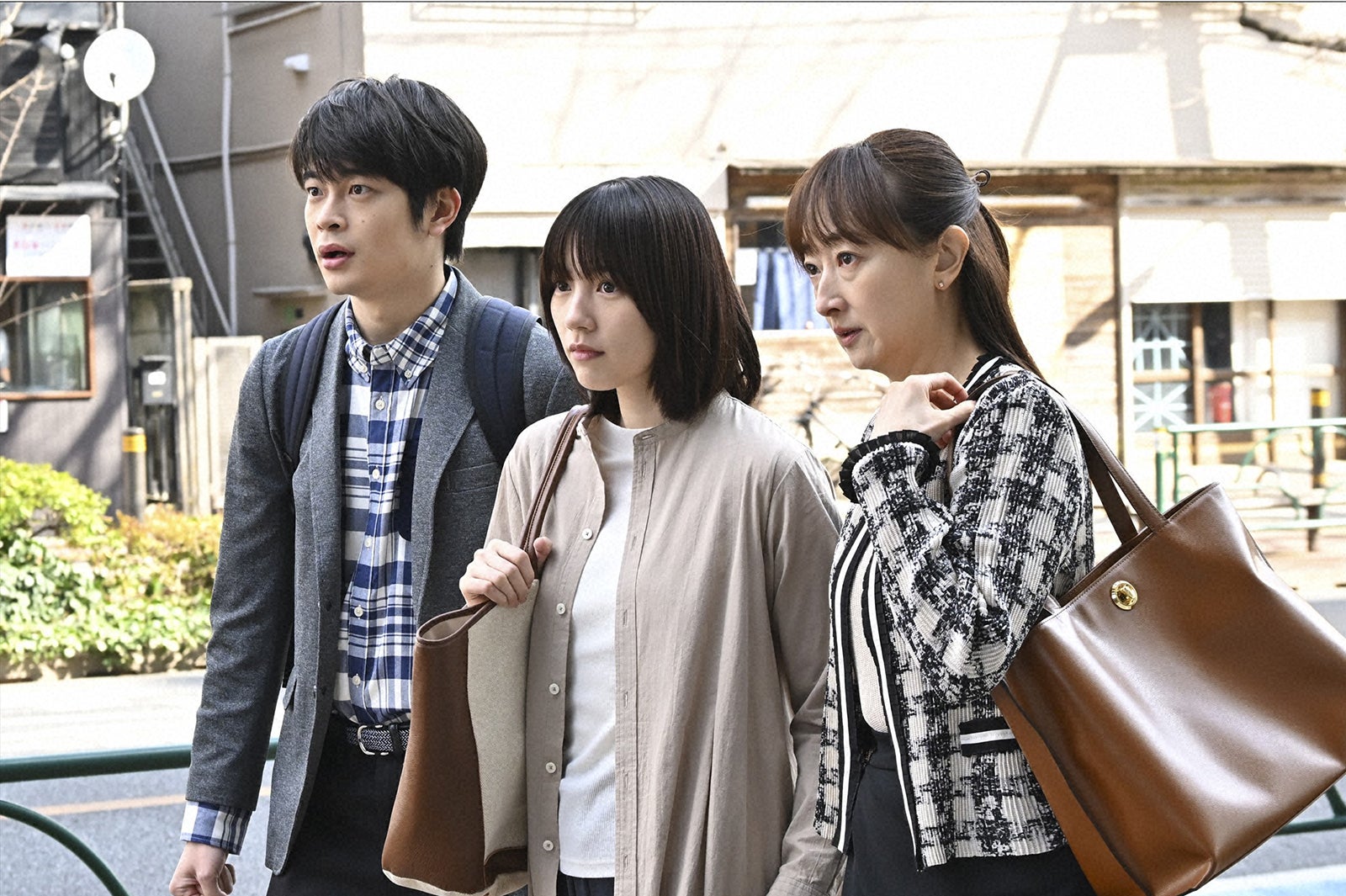 井之脇海、のん、花總まり「キャスター」第3話（C）TBS