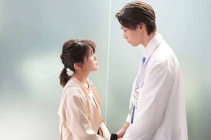 佐津川愛美、堀夏喜「サブスク不倫」第5話より(C)「サブスク不倫」製作委員会・MBS