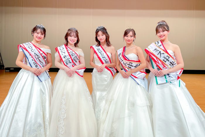 (左から)野口緒美さん、橋本香音さん、鈴木彩恵さん、石渡花菜さん、加藤愛梨さん/「ミス中央2022」ファイナリスト(提供画像)