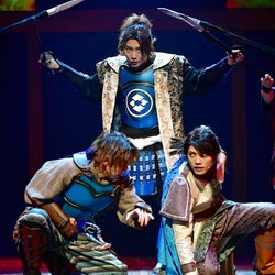 交錯するそれぞれの正義と葛藤、怒涛のアクションで描く舞台「双牙〜ソウガ〜」新炎 開幕
