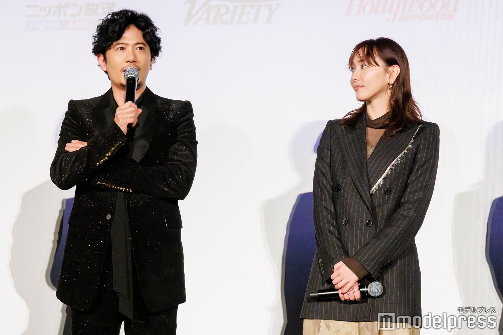 稲垣吾郎、新垣結衣（C）モデルプレス