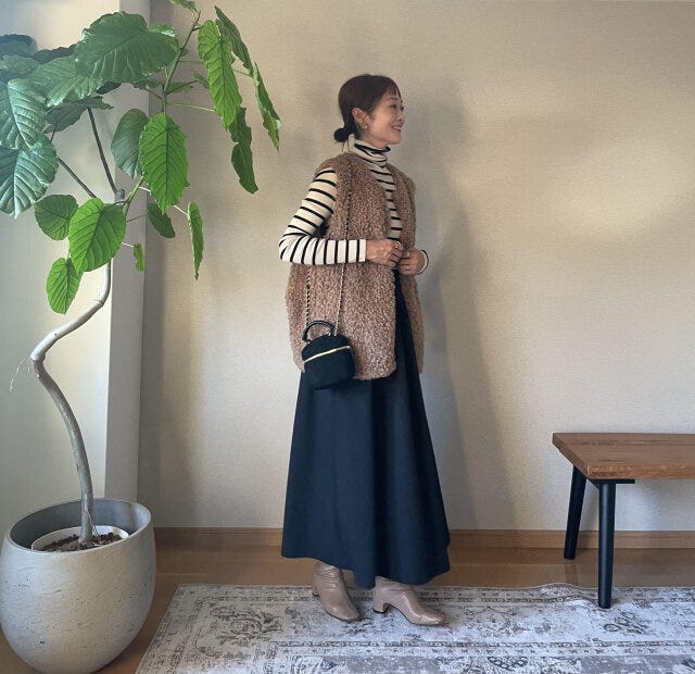 ユニクロ　ボリュームロングスカート　着回し　ボアベスト