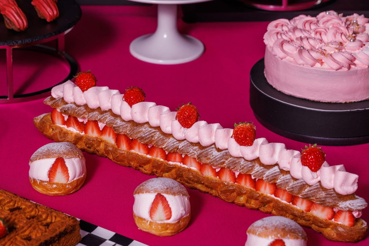 「CRUSH ON PINK」ストロベリースイーツビュッフェ／画像提供：コンラッド大阪