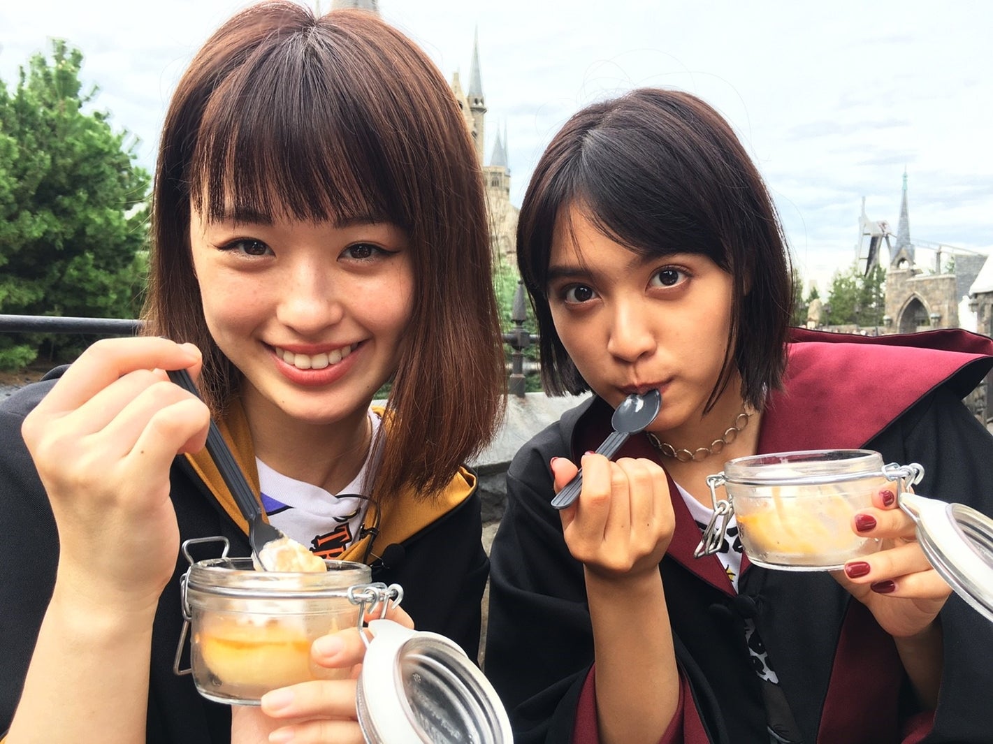 やのあんな、松本愛（写真提供：MBS）