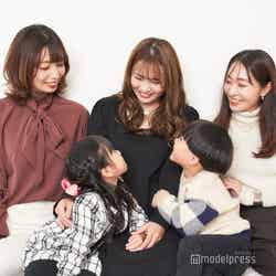 （左から時計回り）筧沙奈恵さん、河内麻沙美さん、垣内優美さん、河内さんの息子さん、娘さん（C）モデルプレス