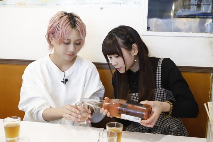 古畑奈和、前田佳織里(C)VAP・BS日テレ