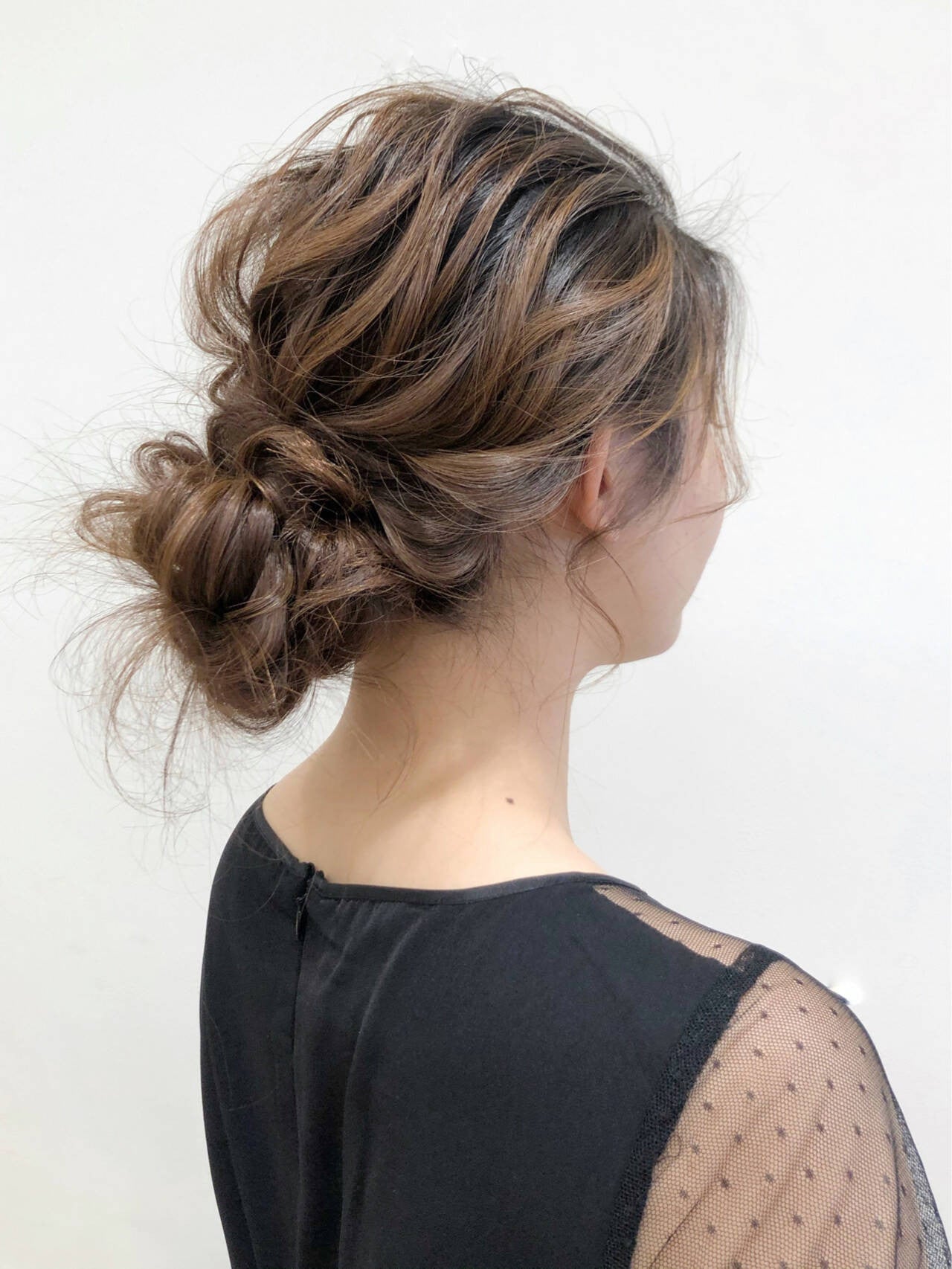 くせ毛を活かす 簡単ヘアアレンジ3選 ミディアム ロングさん向け モデルプレス