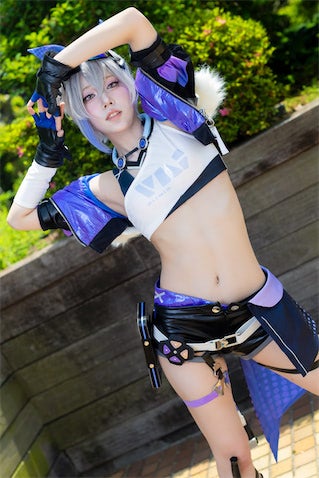 元声優×チア世界大会出場の異色すぎる人気コスプレイヤー「何者かになりたかった」