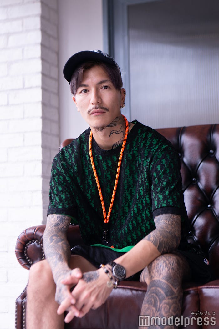 DJふぉい(C)モデルプレス