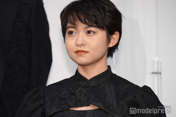伊藤万理華(C)モデルプレス