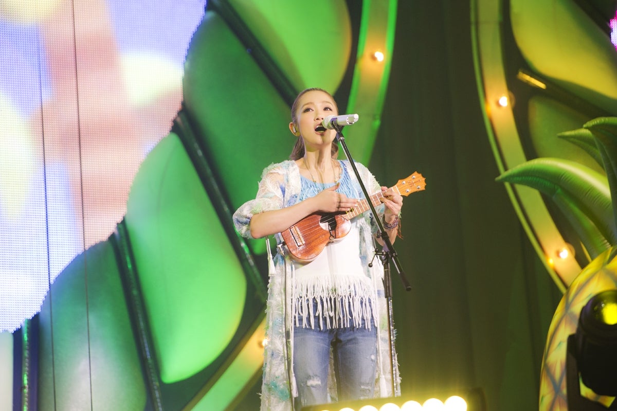 西野カナ 万人動員ツアーで 無謀 とも思える試み ウクレレ弾き語りも披露 モデルプレス 西野カナ 万人動員ツアーで 無謀 とも思える試み ウクレレ弾き語りも披露 モデルプレス