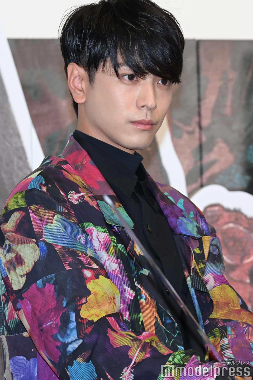 黒羽麻璃央 （C）モデルプレス