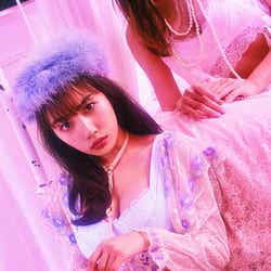 モデルプレス - 黒木ひかり、美バストちらり メルヘン可愛い“新たな姿”
