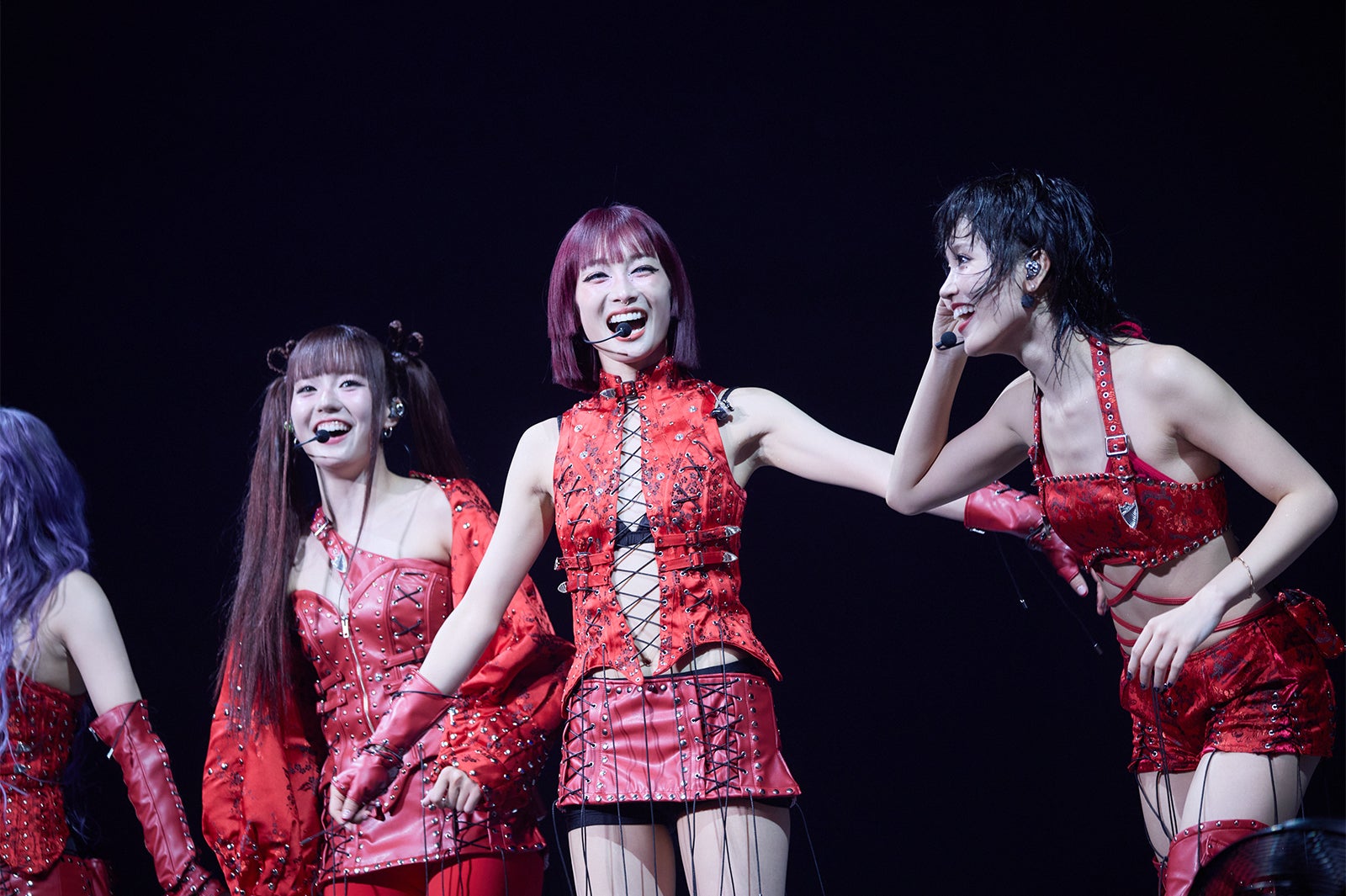 redhotchicken、2L舞台写真97枚 XG、13曲圧巻ライブパフォ Creepy Nuts・&TEAM・ano…豪華アーティスト