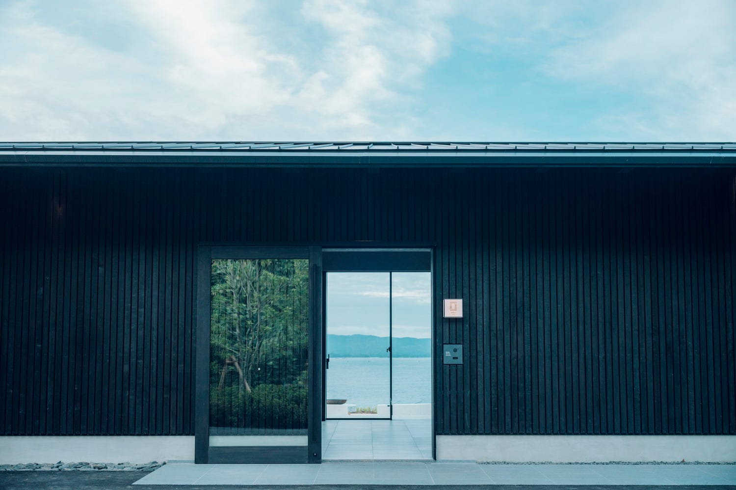 長崎に5室だけのリトリートホテル「キッカ ヒラド」広がる海景&サウナに癒される余暇を