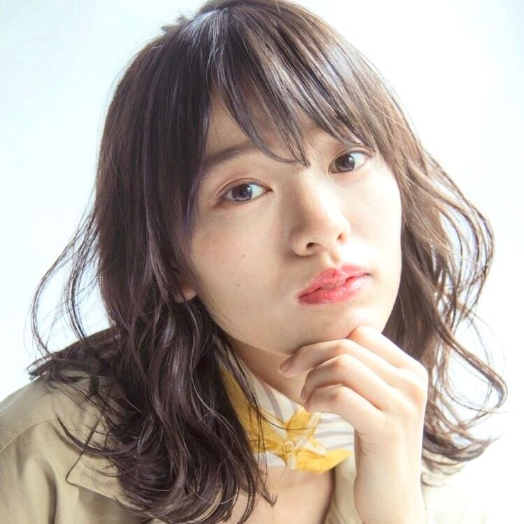 大人女性に似合うフェミニンな髪型特集 好印象なスタイルをレングス別にご紹介 モデルプレス 大人女性に似合うフェミニンな髪型特集 好印象なスタイルをレングス別にご紹介 モデルプレス