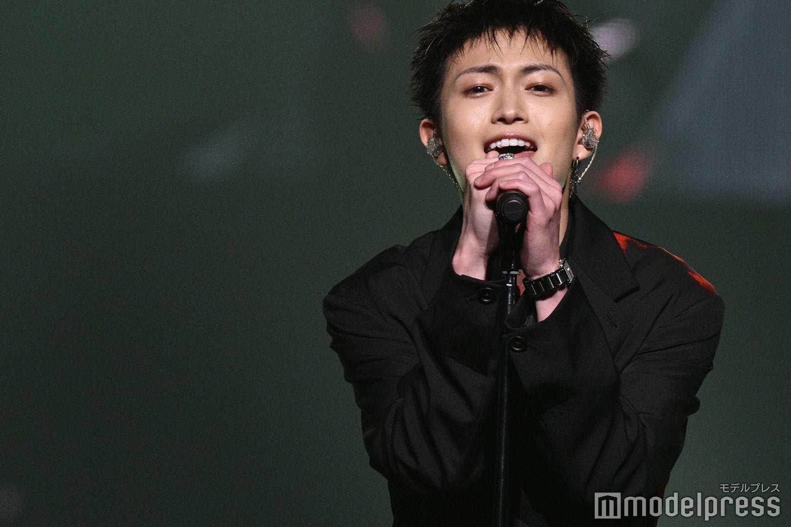 綱啓永（C）モデルプレス