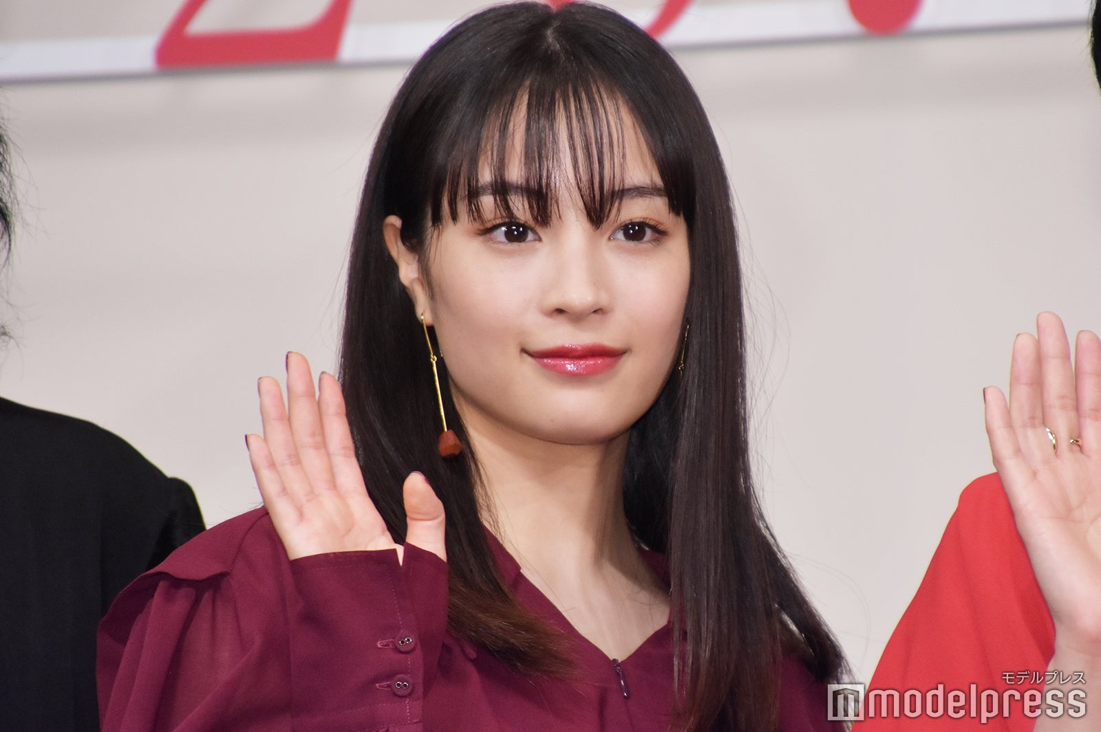 広瀬すず 5年ぐらい櫛持ってない アリスとの姉妹インスタライブでメイク事情明かす モデルプレス