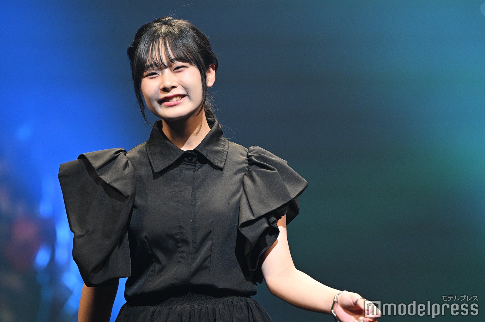 （C）モデルプレス